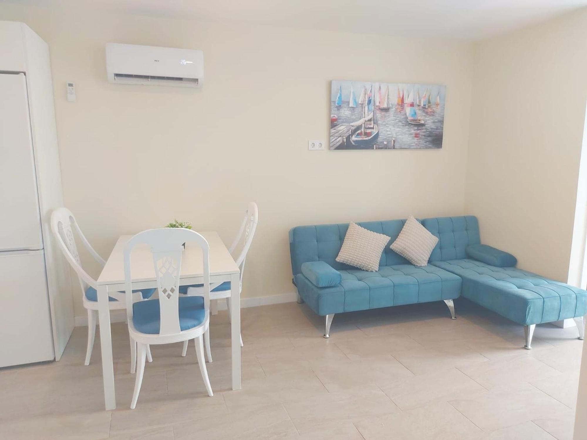 Estudio Luminoso En Puerto Marina Benalmádena Extérieur photo